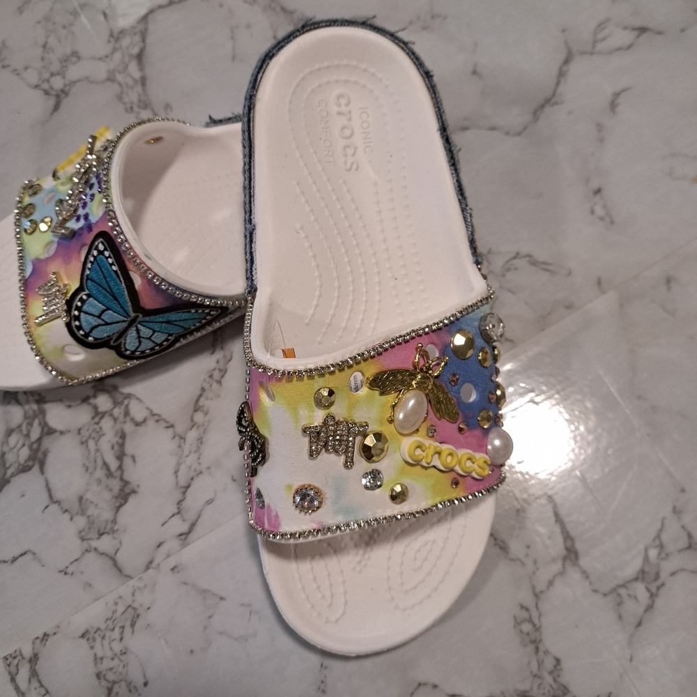 Crocs size 9 multi colored - Picture 5 of 8